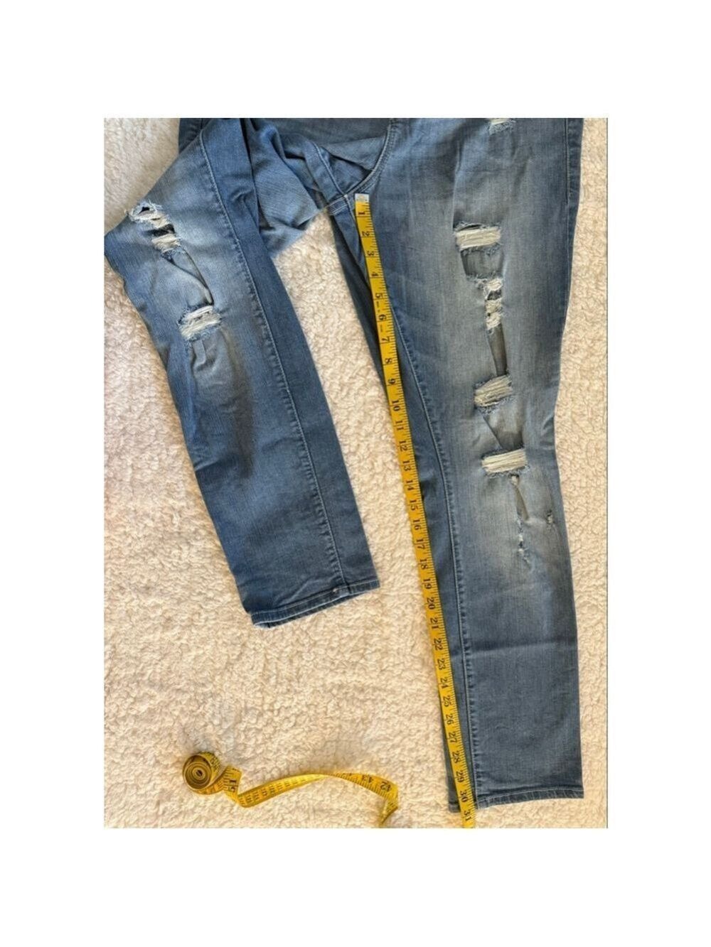 Torrid Distressed Boyfriend Jeans Plus Size 16R - Picture 5 of 7